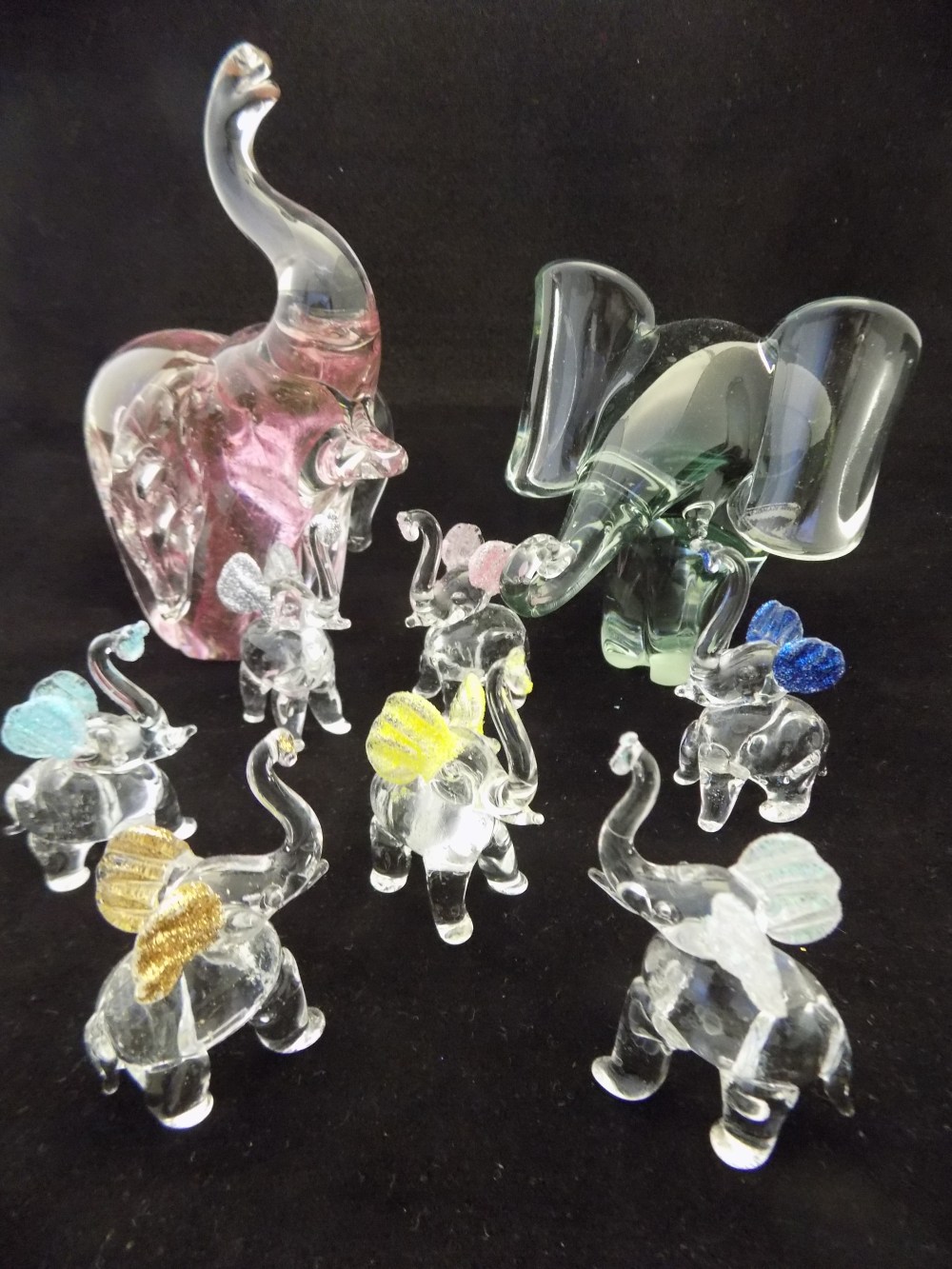 pink-green-elephants-elephant-babies